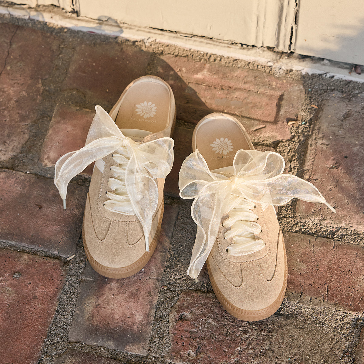 Yellow Box Footwear Premium | Organza Ruffled Shoelaces