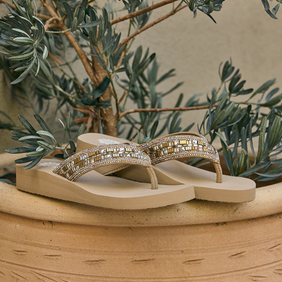 Yellow Box Footwear Top Pick | Jediah Sandal - Taupe Multi
