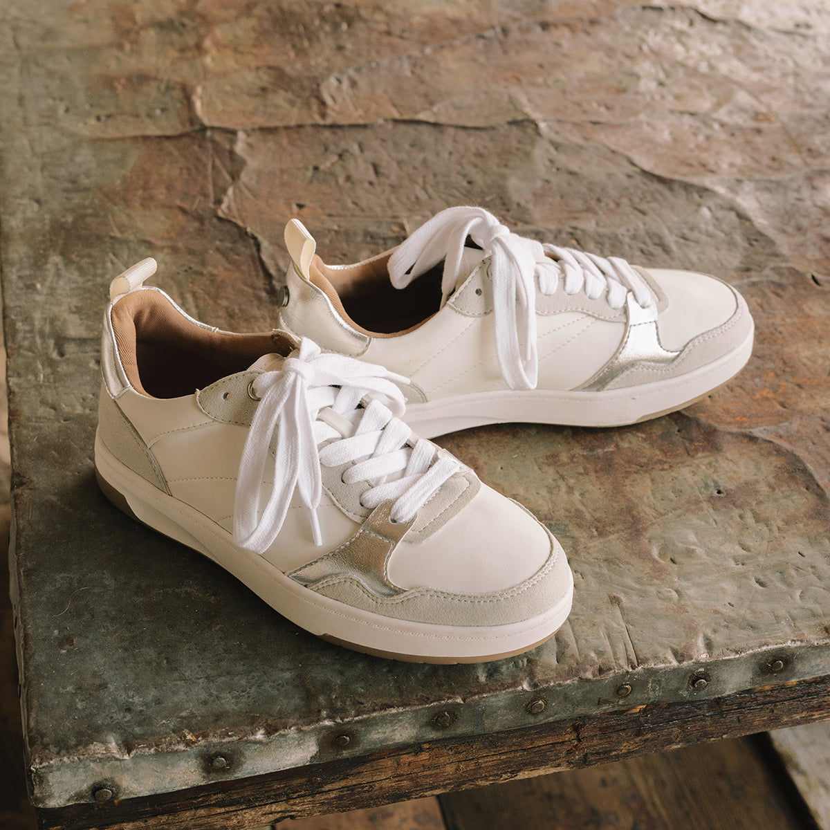 Yellow Box Footwear Signature | Nayari Court Sneaker - White