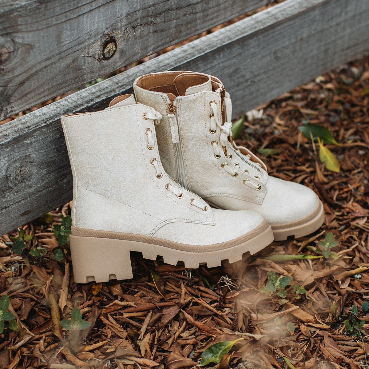 Yellow Box Footwear Top Pick | Thea Ankle Boot - Ivory