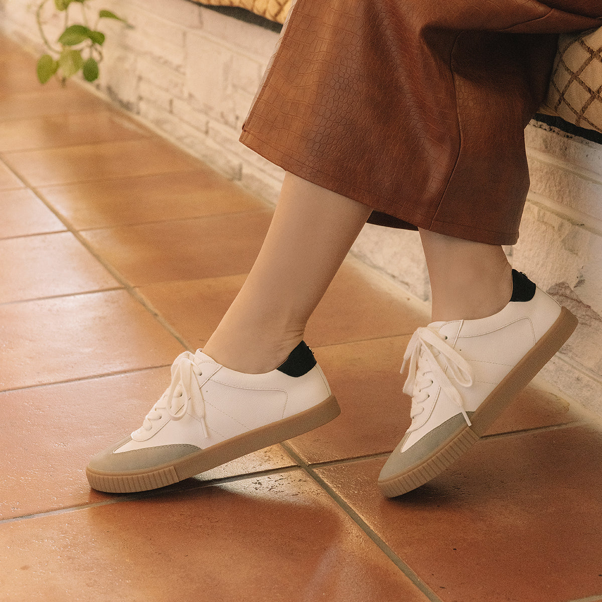 Yellow Box Footwear Popular | Dinia Low-Top Sneaker - Black