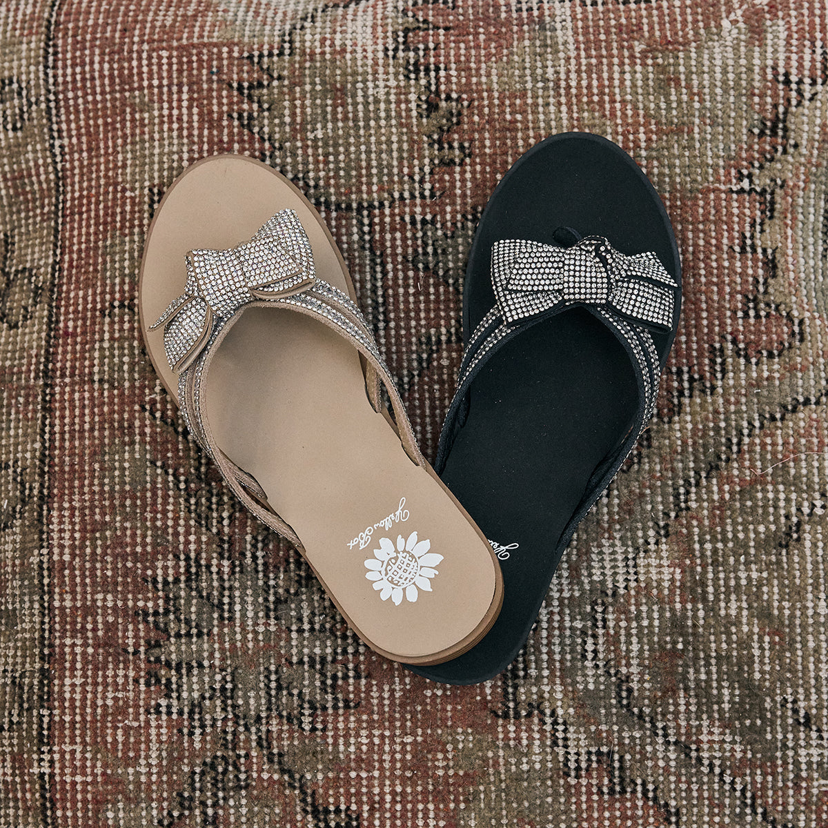 Yellow Box Footwear Recommended | Donna Crystal Bow Sandal - Black