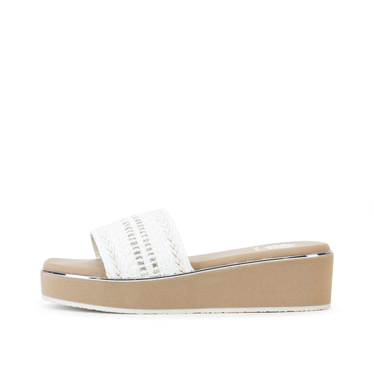 Yellow Box Footwear Exclusive | Guida Slide Sandal - White