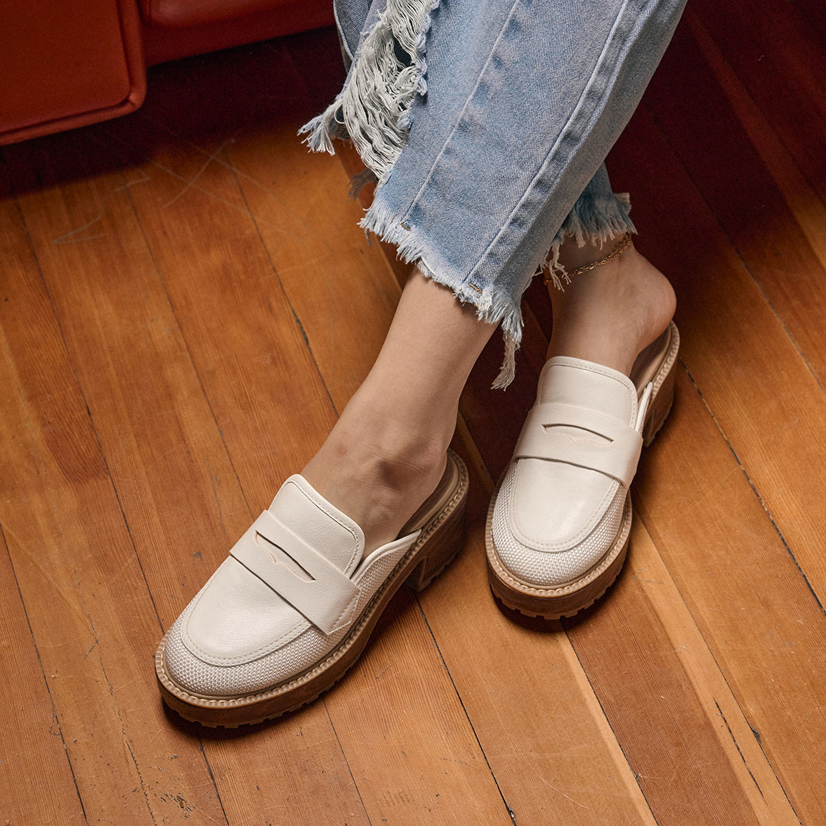Yellow Box Footwear Recommended | Barclay Penny-Loafer Clog - White