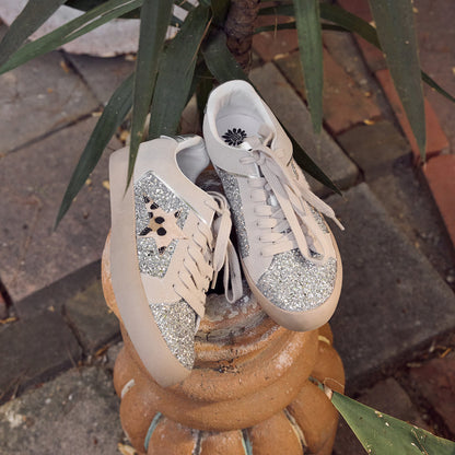 Yellow Box Footwear Popular | Chapman Lace-Up Sneaker - Silver
