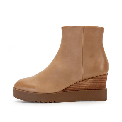 Yellow Box Footwear Best Price | Adora Wedge Boot - Natural