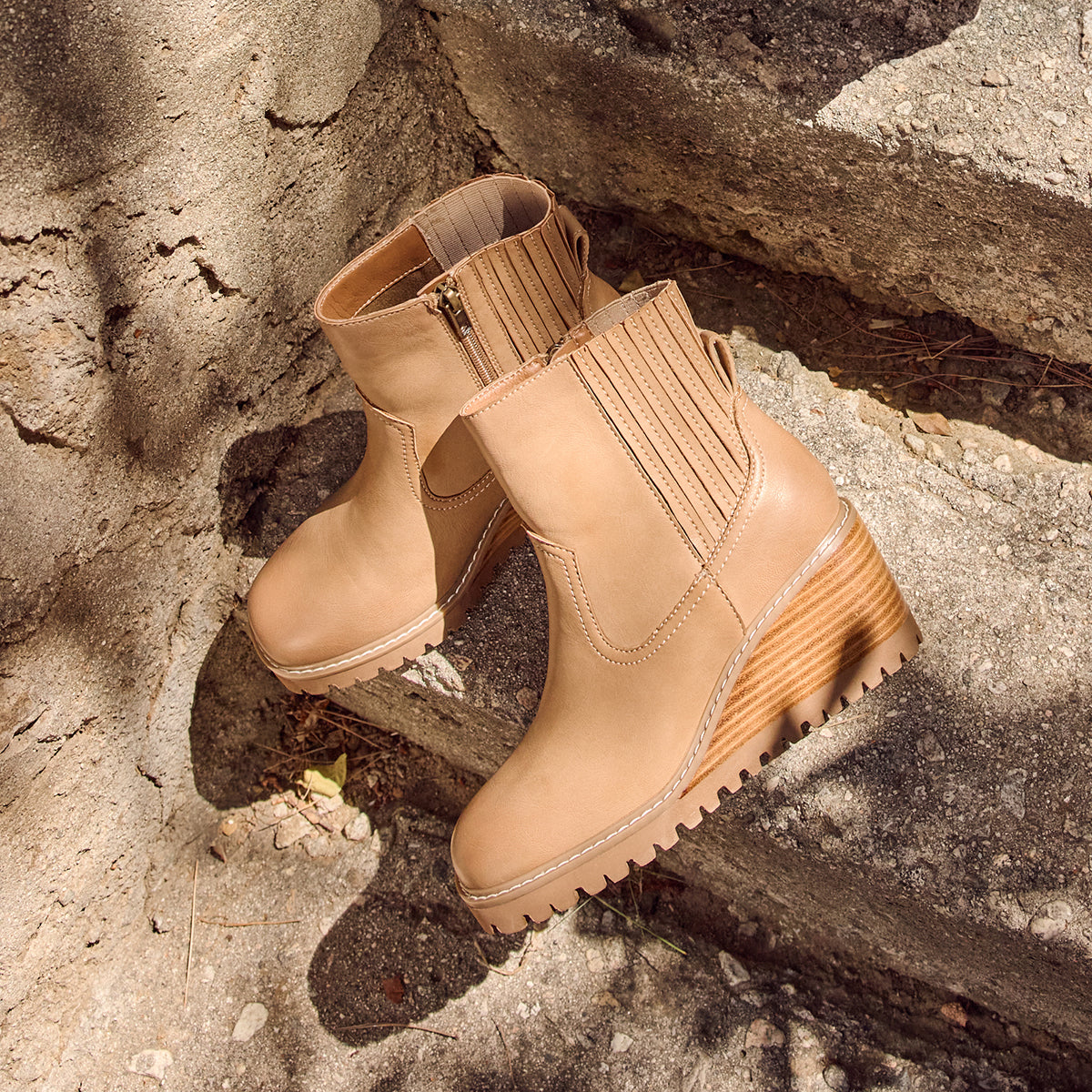 Yellow Box Footwear Quality | Immix Wedge Boot - Natural