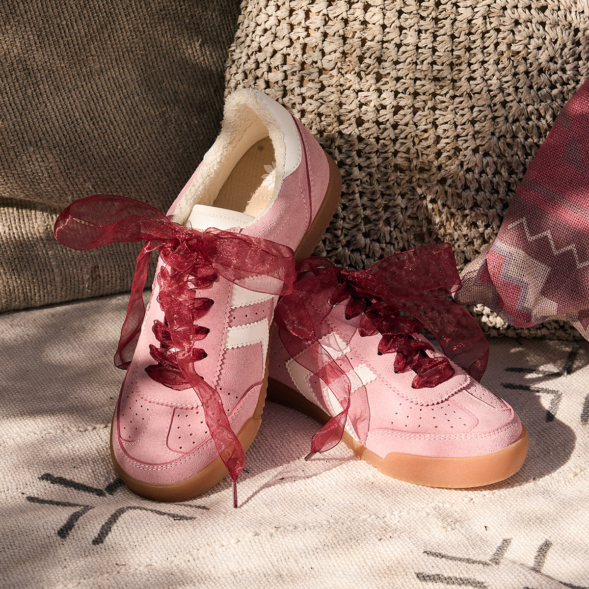 Yellow Box Footwear Everyday | Chiffon Shoelaces