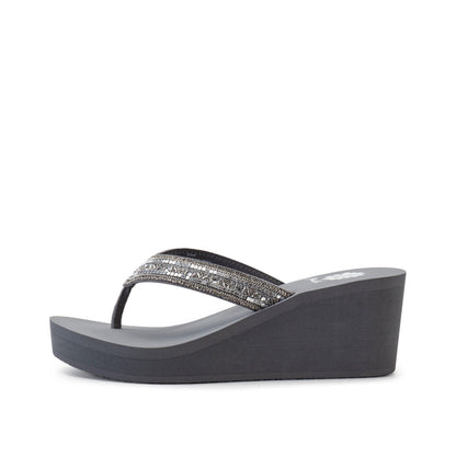 Yellow Box Footwear Classic | Edan Wedge Sandal - Black