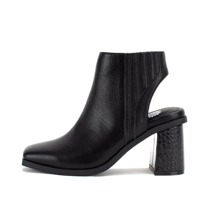Yellow Box Footwear Everyday | Millar Heeled Bootie - Black