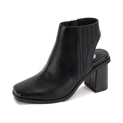 Yellow Box Footwear Everyday | Millar Heeled Bootie - Black