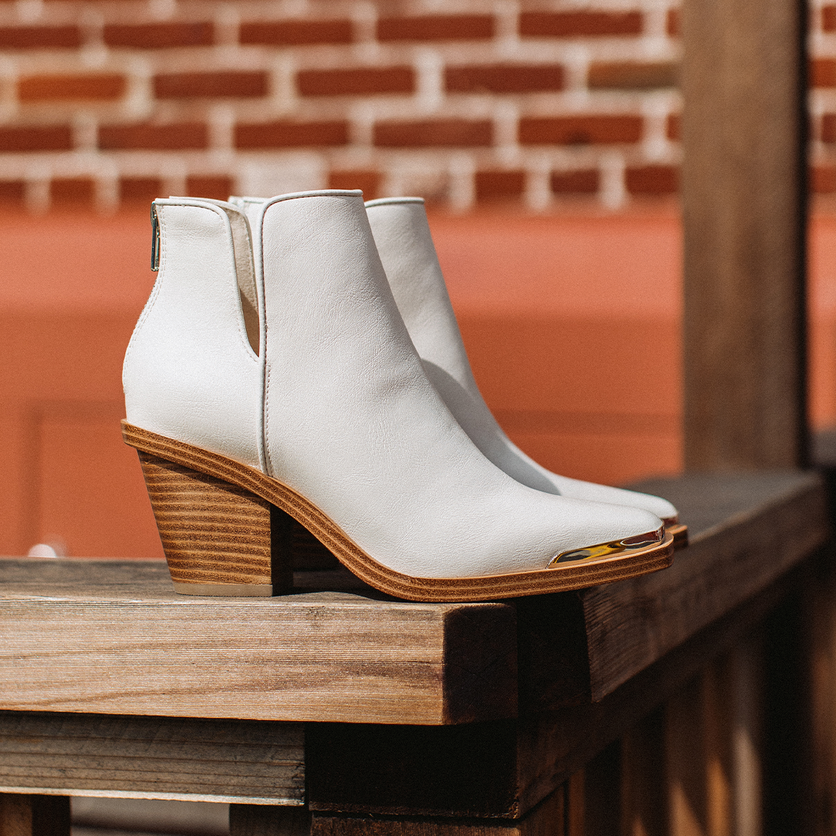 Yellow Box Footwear Premium | Valeska Cut-out Bootie - Ivory