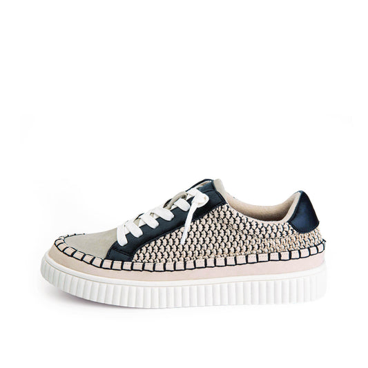 Yellow Box Footwear Exclusive | Moxie Lace-Up Sneaker - Black