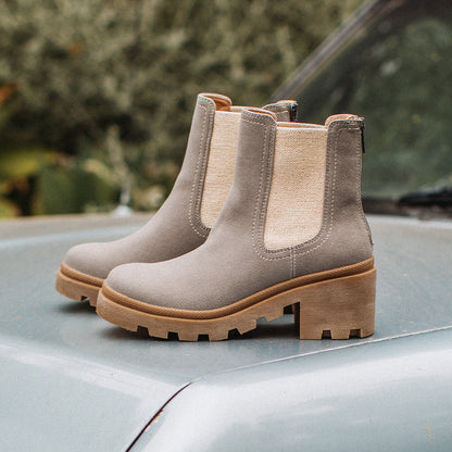 Yellow Box Footwear Trusted | Tabitha Chelsea Boot - Lt Gray