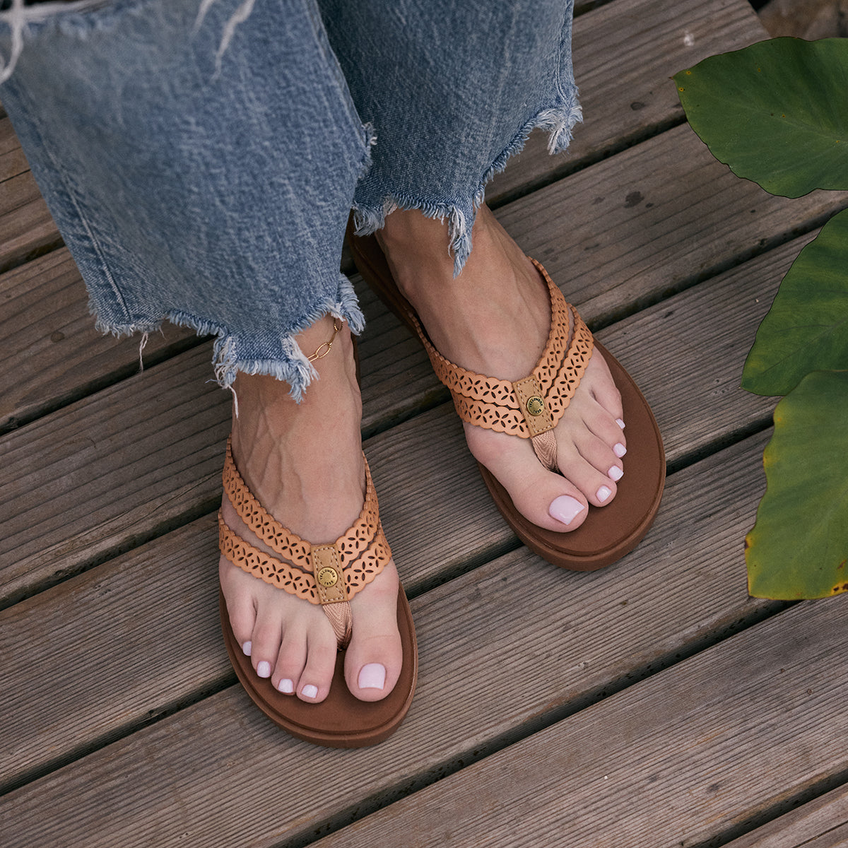 Yellow Box Footwear Trusted | Fawn Sandal - White
