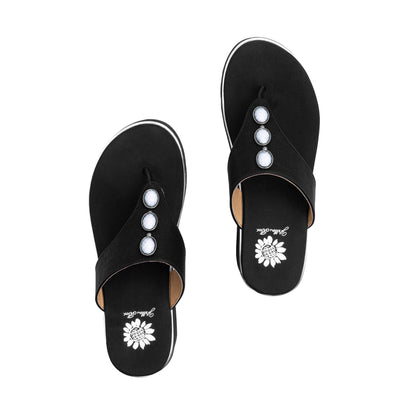 Yellow Box Footwear Classic | Daize Wedge Sandal - Black