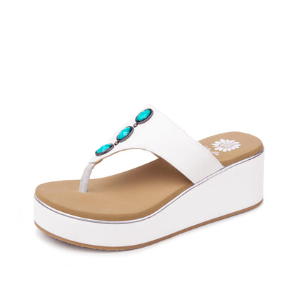 Yellow Box Footwear Special Offer | Daize Wedge Sandal - White